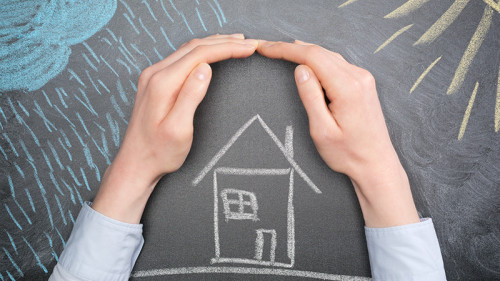 Haus-Regen-Sonne-Haende-76315918-FO-ptnphotof