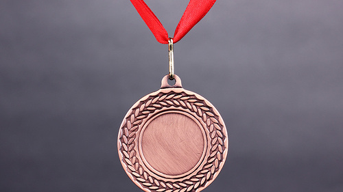Bronze-Medaille-62287589-FO-Africa-Studio