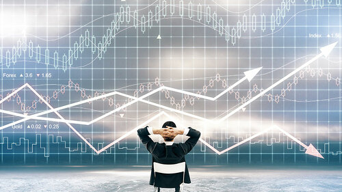 Anzugtraeger-zurueckgelehnt-vor-Graphen-106440712-FO-peshkov