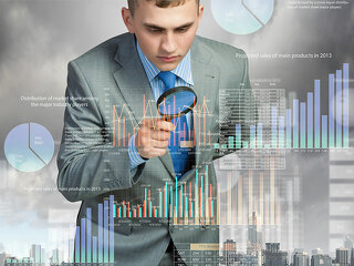 Anzugtrager-Lupe-Statistiken-58133276-FO-Sergey-Nivens