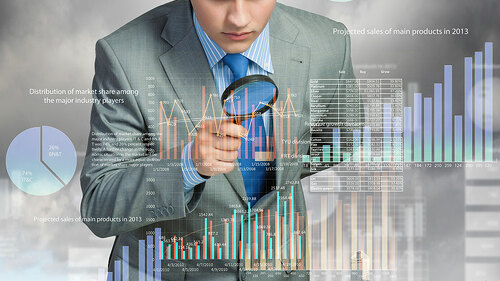 Anzugtrager-Lupe-Statistiken-58133276-FO-Sergey-Nivens