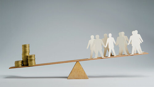 Wippe-Muenzen-Papiermaennchen-66653048-FO-pogonici