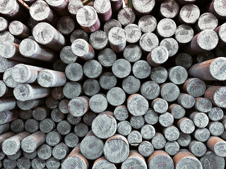 Metallstangen-98648413-FO-Oleg-Totskyi