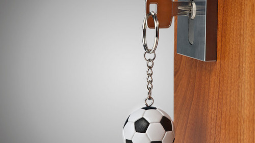 Schluesselanhaenger-Fußball-Tuer-33001189-FO-yamix