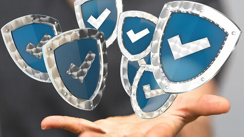 Hand-digitale-Schilde-100664620-FO-vege