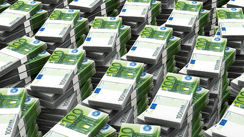 berg-100-euro-scheine-44992006-FO-F-Schmidt