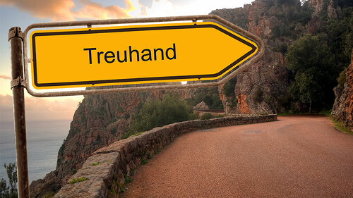 Meer-Landstraße-Schild-Treuhand-102490812-FO-Thomas-Reimer