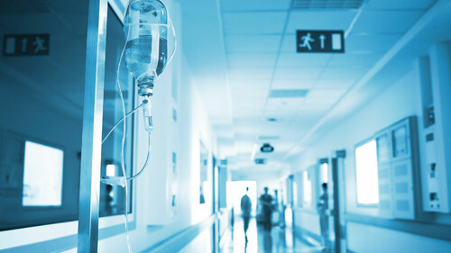 krankenhaus-tropf-87154587-FO-sudok1