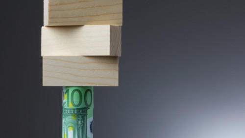 Hunderter-unter-Baukloetzen-26431659-FO-eyeami