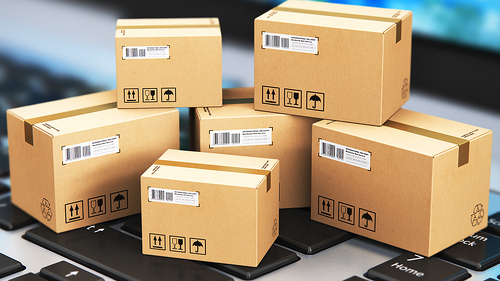 pakete-auf-tastatur-79406725-FO-Scanrail