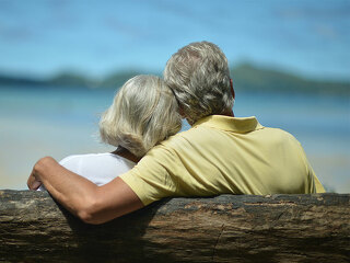 Aelteres-Paar-103535733-FO-aletia2011