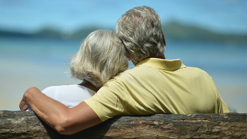 Aelteres-Paar-103535733-FO-aletia2011