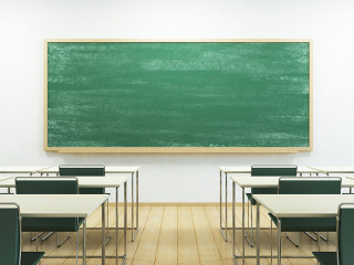 Kalssenzimmer-Tafel-84829092-FO-auris