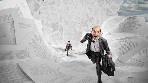 Anzugtraeger-fliehen-vor-Papierflut-35103274-FO-Nomad-Soul