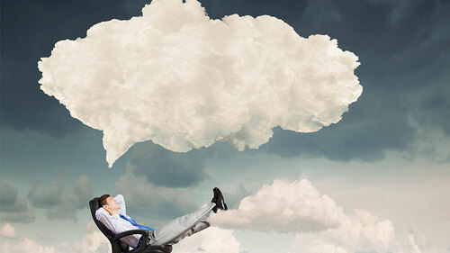 Anzugtraeger-traeumt-97769326-FO-Sergey-Nivens