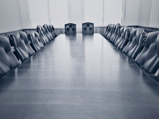 Konferenz-Tisch-51925158-FO-Brocreative