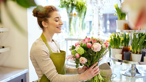 Frau-Blumenladen-115003985-FO-Syda-Productions