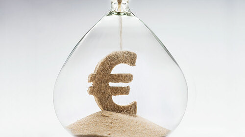 Sanduhr-Euro-Symbol-90549034-FO-pogonici