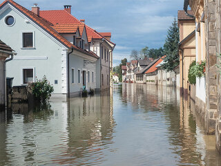 Ueberflutete-Straße-70250665-FO-kasto