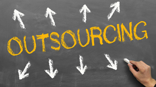 Outsourcing-Tafel-Kreide-61232915-FO-MK-Photo