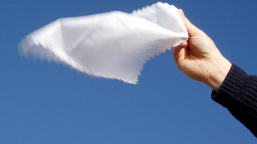 Abschied-winken-6472519-FO-Tof-Locoste