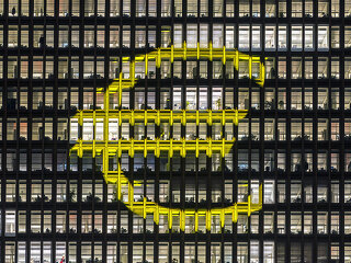 glas-buerogebaeude-105773767-FO-helmutvogler