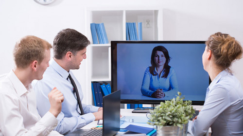 meeting-video-konferenz-83339065-FO-Photographee-eu