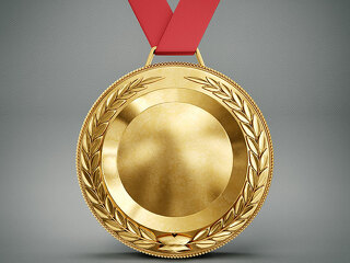 goldene-medaille-rotes-band-61220938-FO-Oleksandr-Moroz