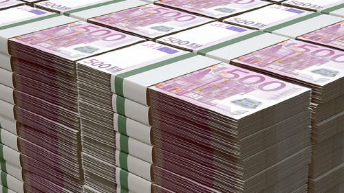 geldstapel-500-euroscheine-68465855-FO-alswart