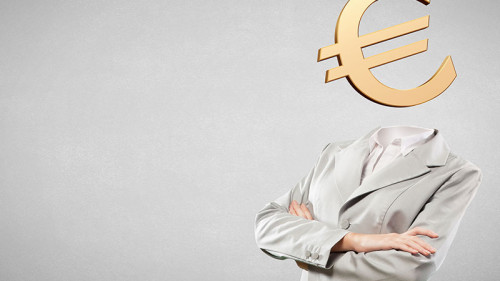 frau-mit-euro-als-kopf-gold-88135478-FO-Sergey-Nivens