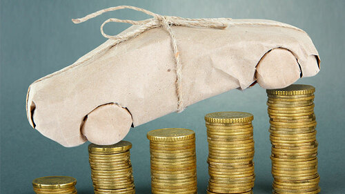 Auto-verpaackt-Muenztuerme-77426049-FO-Africa-Studio