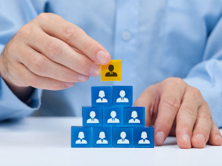 Baukloetze-Mitarbeiter-54710016-FO-Jakub-Jirsák