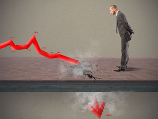 Anzugtraeger-Graph-durch-Fußboden-64129516-FO-alphaspirit