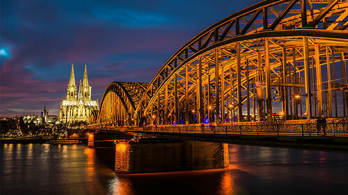 Koeln-Dom-Rhein-1078671-PB-ChristianHoppe