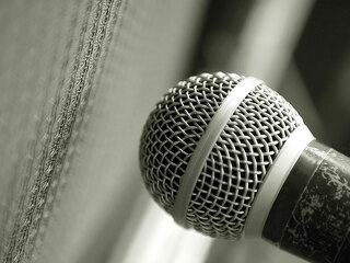 microphone-silber-11279732-FO-Steve-Mann