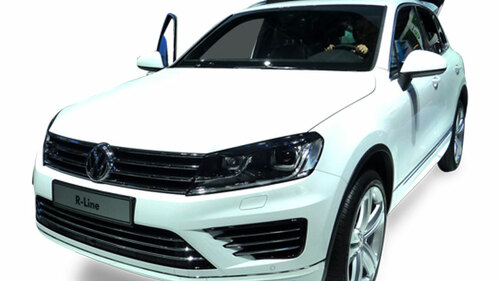 vw-tuareg-benefit-services-2016