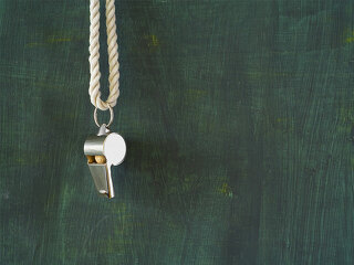 trillerpfeife-70989632-fo-thomas-bethge