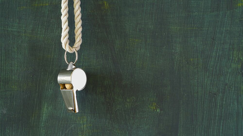 trillerpfeife-70989632-fo-thomas-bethge