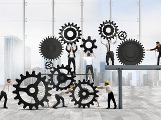 anzugtraeger-zahnraeder-121883330-fo-alphaspirit