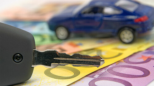 autoschluessel-geldscheine-71883853-fo-m-schuppich