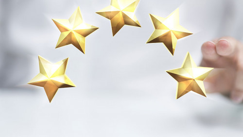 hand-goldene-sterne-71792826-fo-vege