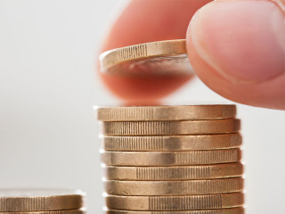 meunzen-stapeln-64491701-fo-andrey-popov