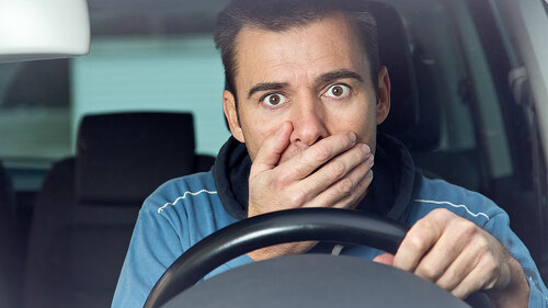 fahrer-geschockt-73419243-fo-markus-bormann