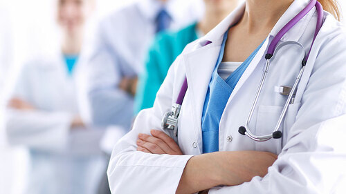 Aerzte-Team-85950582-FO-lenets-tan