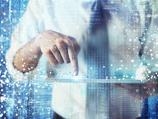 Anzugtraeger-Tablet-82095051-FO-alphaspirit