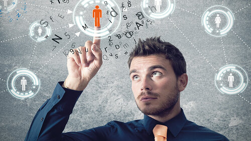 mann-drueckt-maennchen-button-46509343-FO-alphaspirit