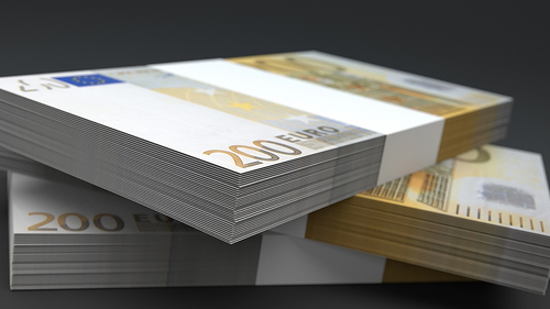 3-200-euro-buendel-54204100-FO-Christopher-Pahl