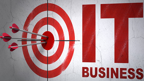 it-business-pfeil-zielscheibe-100209198-FO-Maksim-Kabakou