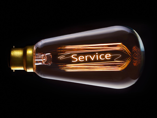 gluehbirne-service-letuchtet-91205114-FO-duncanandison