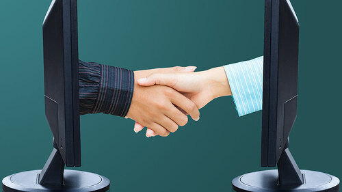 Handshake-aus-Monitoren-49651354-FO-Patrick-Foto